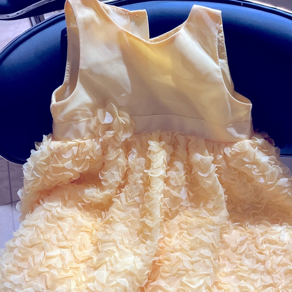 Yellow sleeveless dress